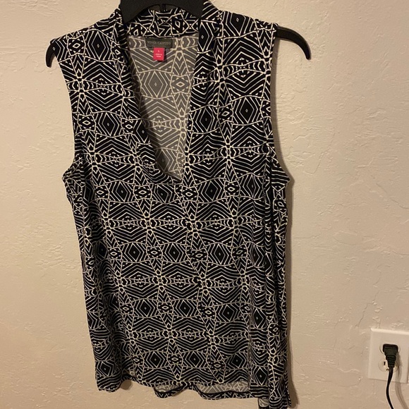 Woman L - Picture 1 of 1